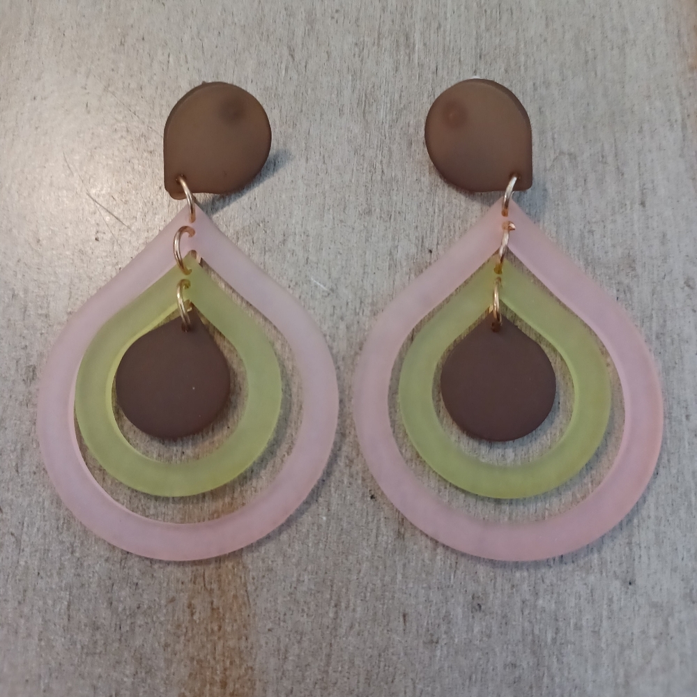 Pink & Green Retro Acrylic Double Hoop Stud Dangle Drop Earrings - Picture 6 of 9
